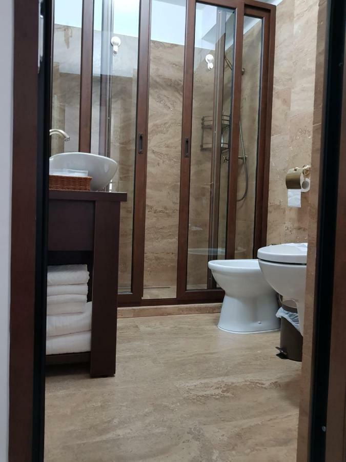 Apartament 2 Camere Ultracentral Ramnicu Valcea Luaran gambar