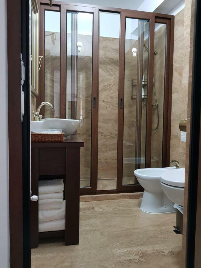 Apartament 2 Camere Ultracentral Ramnicu Valcea Luaran gambar